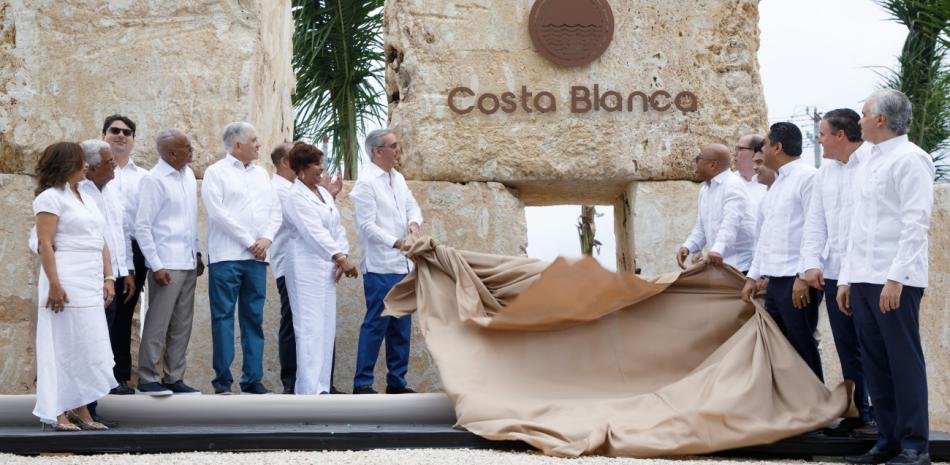 Abinader anuncia RD$20,000 millones para Boca Chica con foco en corregir rezagos de saneamiento e infraestructura