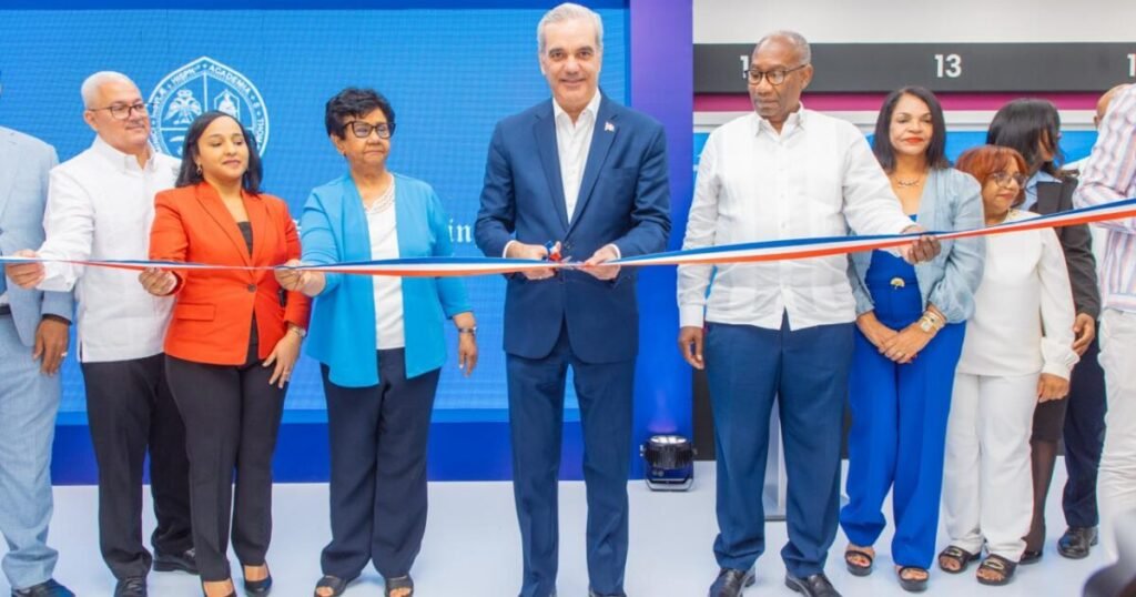 Abinader preside en la UASD la entrega de obras financiadas con recursos estatales