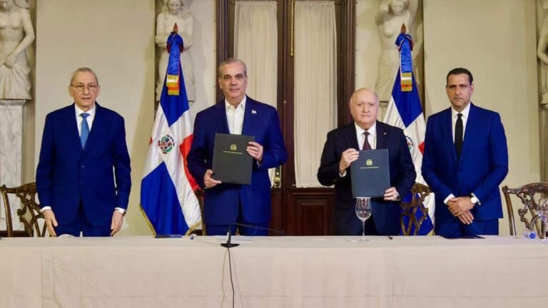 Abinader y Finjus pactan apoyo técnico para anteproyectos de ley y otros instrumentos jurídicos