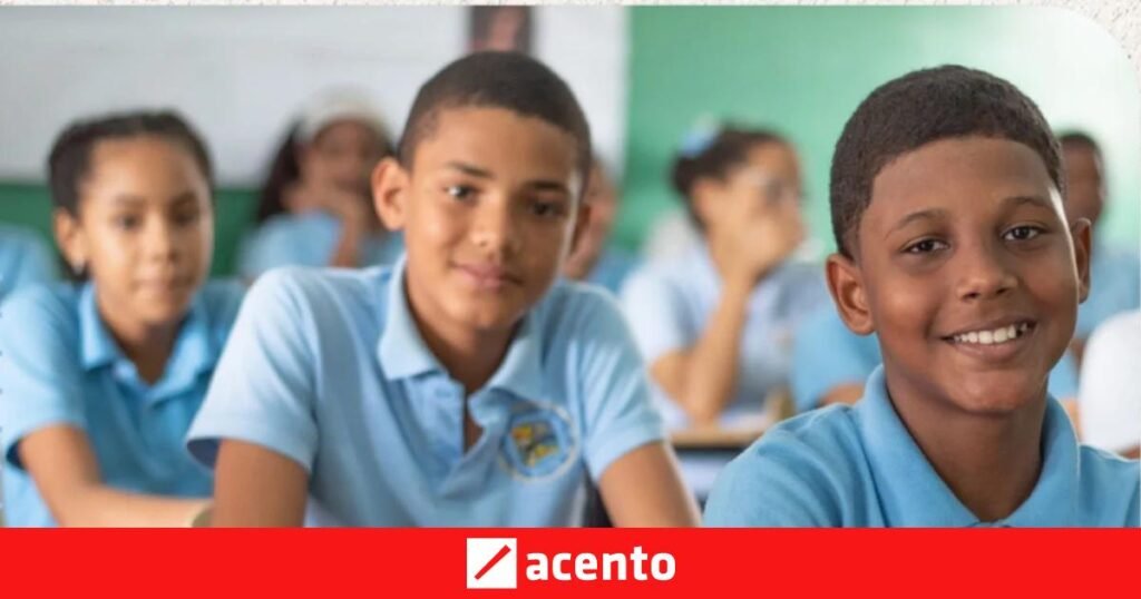 Minerd e Intrant ponen en marcha plan virtual de educación vial para sexto de Secundaria