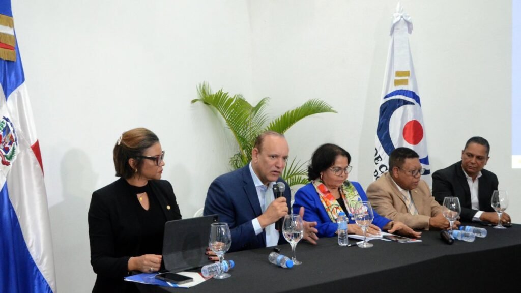 Cámara de Cuentas advierte fallas de control en ayuntamientos y reporta 25 denuncias locales