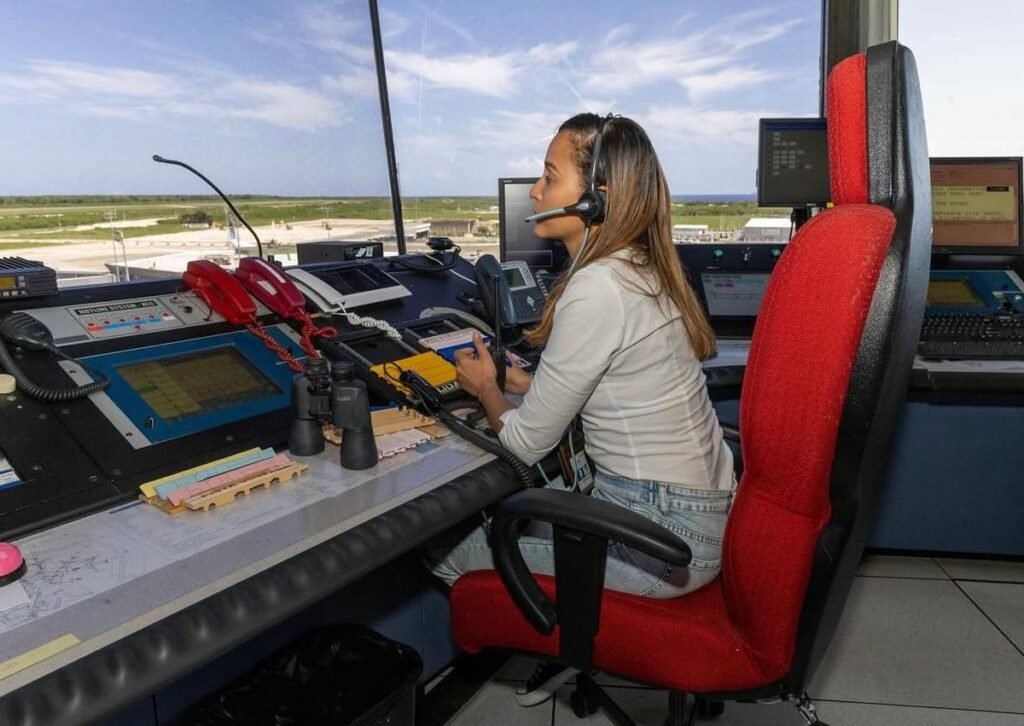 IDAC abre concurso para controladores bajo promesa de transparencia y con plazo limitado de postulación