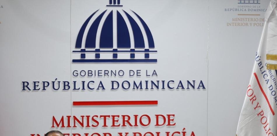 Faride inicia conversación con motoconchistas luego de una semana de hechos violentos en el Gran Santo Domingo
