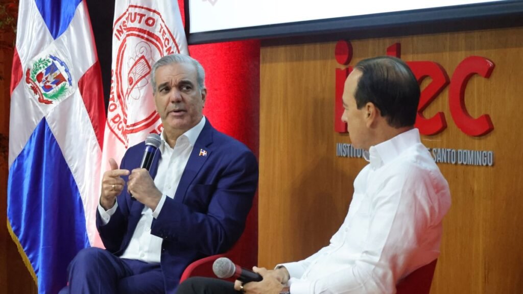 Abinader señala déficits en agua, electricidad y respaldo a Mipymes en acto del Intec