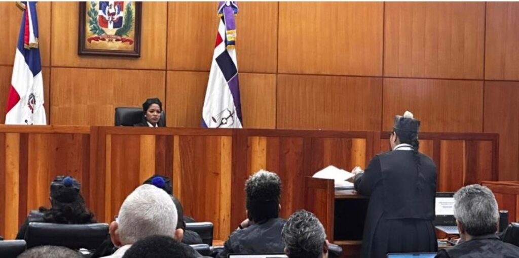Juzgado del Distrito Nacional decidirá este viernes sobre el expediente contra exfuncionarios del PLD