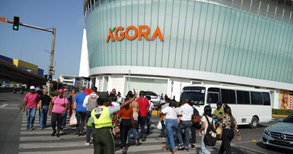 DIGESETT refuerza control del tránsito por el Día de las Madres en plazas y vías de alta circulación