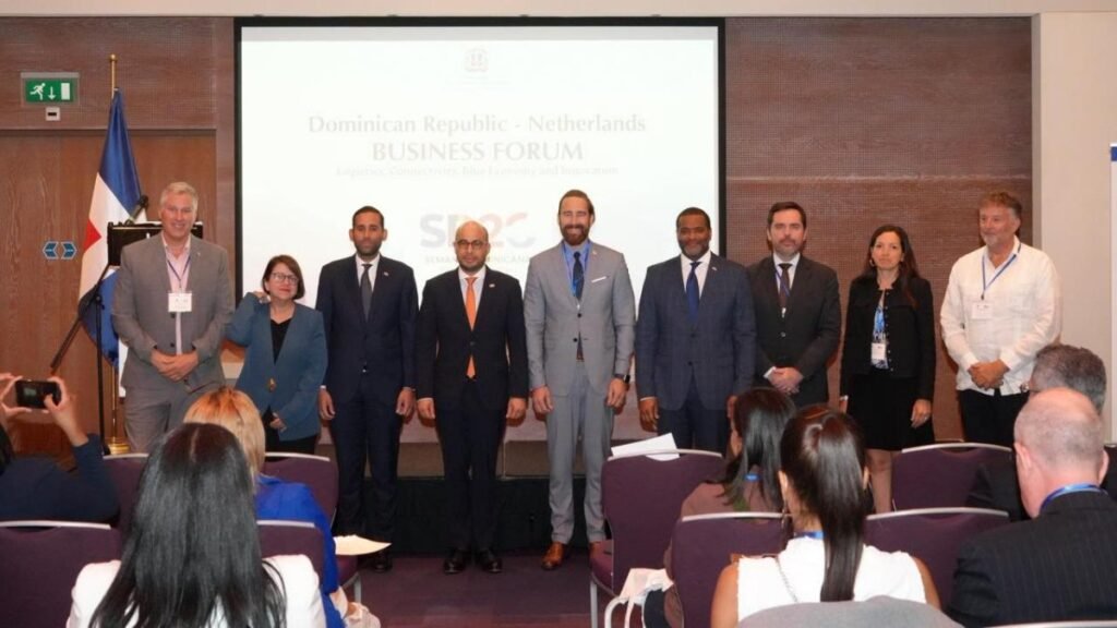 La Haya acoge foro dominicano de negocios con énfasis en logística, economía azul e innovación