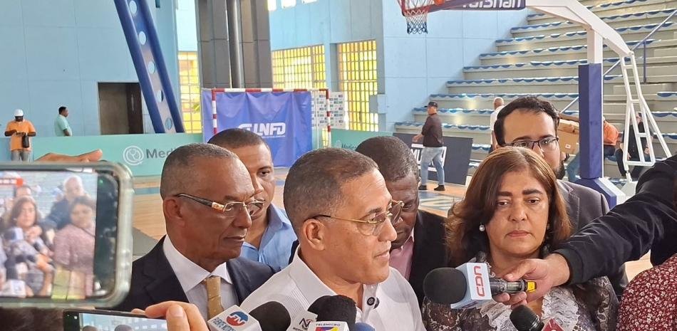 Los Alcarrizos recibe intervenciones educativas tras denuncias por planteles críticos