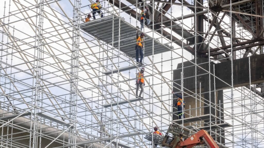 Avanza la rehabilitación del puente de la 17, pero siguen los reclamos por desalojos y compensaciones