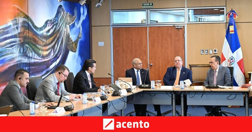 FMI ratifica el crecimiento y la inflación, pero afloran las grietas del mercado interno
