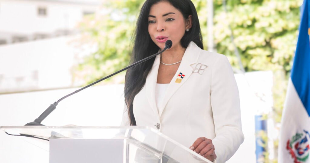Yeni Berenice reafirma su ofensiva contra la corrupción tras fallos judiciales cuestionados