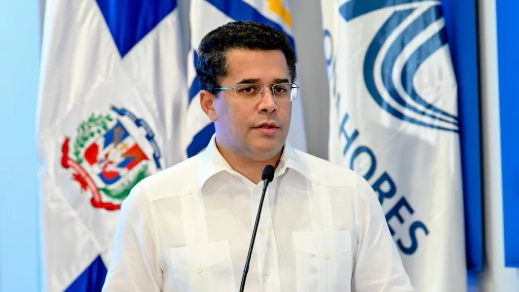 La alta favorabilidad de Collado y su agenda pública reactivan el debate sobre gestión y proyección