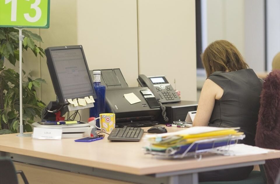 La IA reordena el empleo técnico y empuja la figura del ‘trabajador centauro’