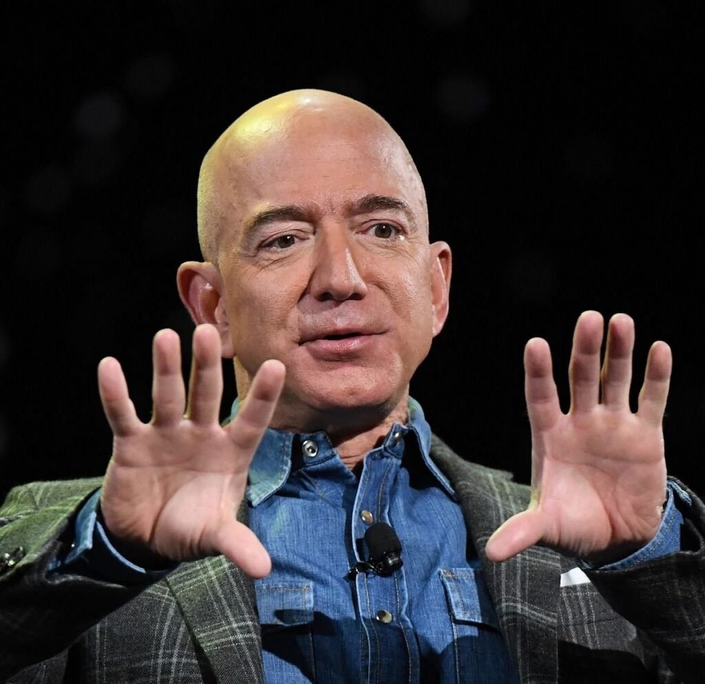 Bezos sitúa el medioambiente como la gran excepción al progreso global y plantea mover la contaminación al espacio