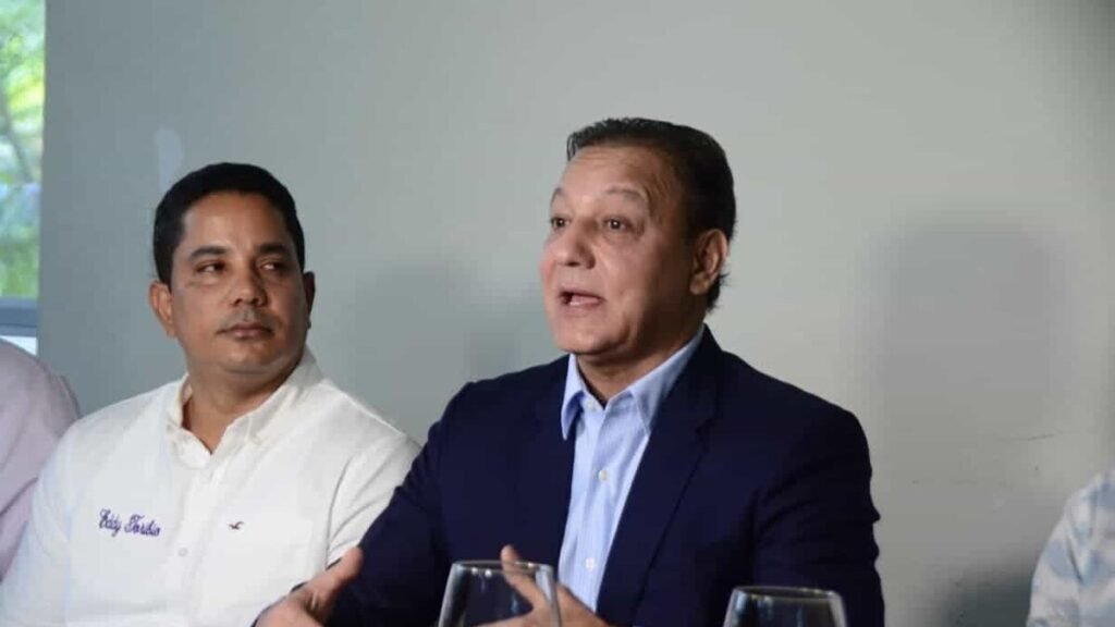 Abel Martínez pide que el Consejo de Gobierno en Santiago derive en soluciones concretas