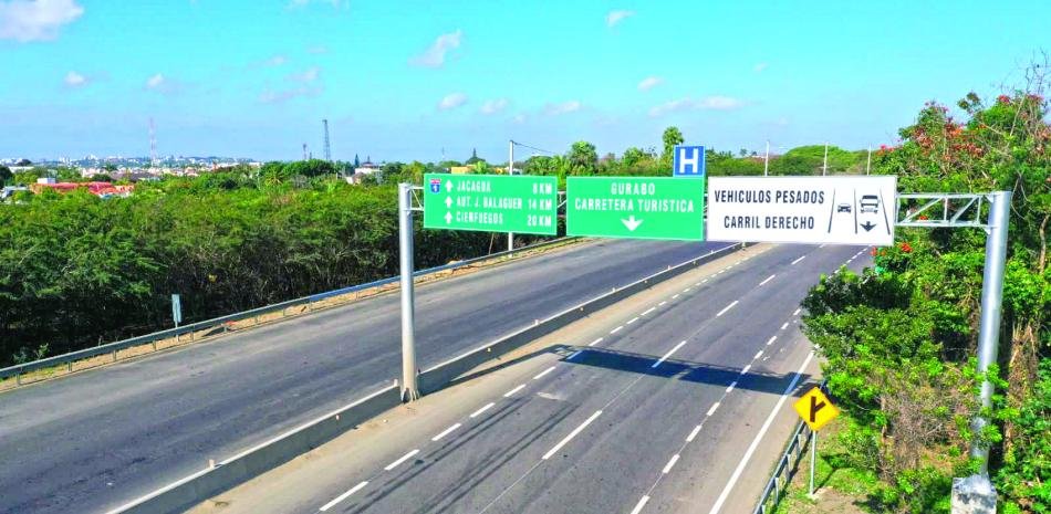 Apedi: cumplir la ley y terminar la rotulación de la avenida Luis Crouch en Santiago