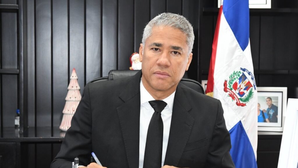 Cueto defiende en Santiago las obras de Abinader y pone el acento en su impacto