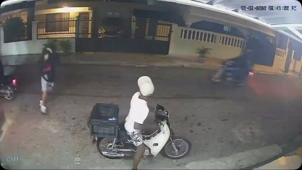 Asalto en video a repartidor en Alma Rosa I reactiva la preocupación por la seguridad en Santo Domingo Este