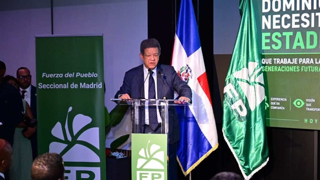Leonel muestra en Madrid nuevas incorporaciones desde el oficialismo y reivindica el avance de la Fuerza del Pueblo