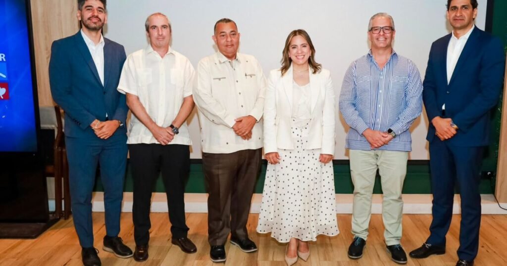 ASOFER analiza con autoridades y empresarios el nuevo reglamento de generación distribuida