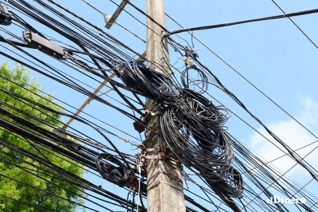Soterrar el cableado en Santo Domingo choca con el límite de un subsuelo ya saturado