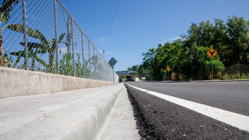 Abinader inaugura en Santiago la carretera Cruce de Carrizal–La Piedra–La Guázuma