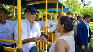 Abinader inspecciona el Zoológico Nacional y plantea sumar nuevas especies mientras sigue pendiente el aviario