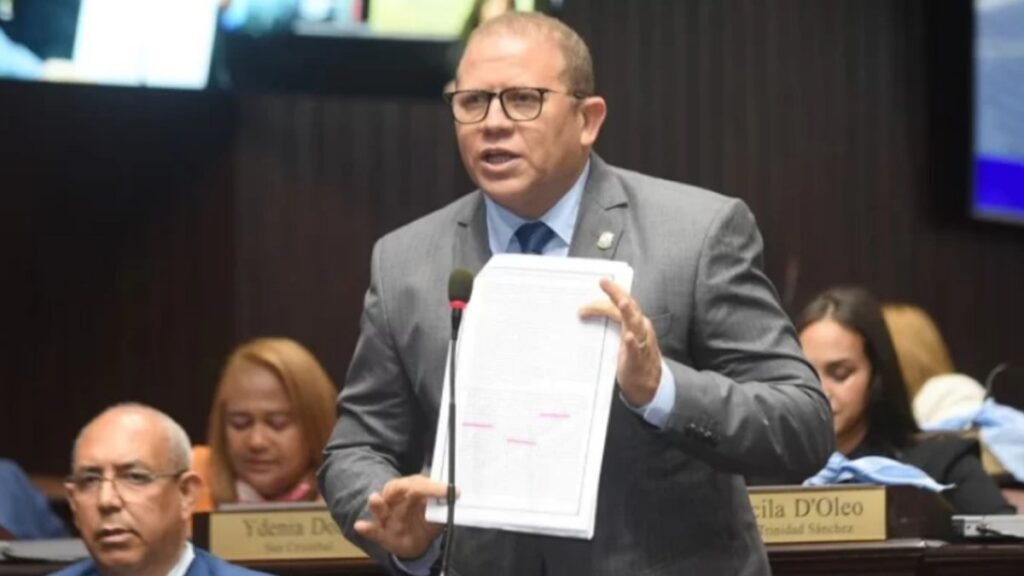 FP obliga a revisar el Código de Trabajo con objeciones a 20 artículos