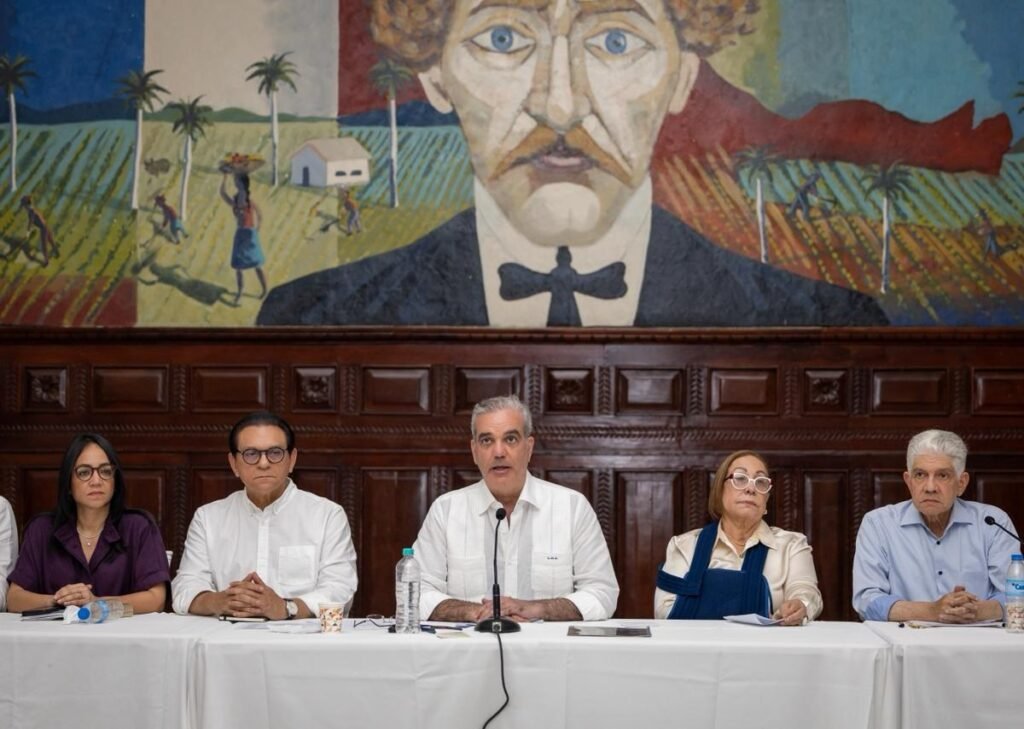 Abinader presidirá en Santiago un Consejo de Ministros para revisar obras y demandas locales