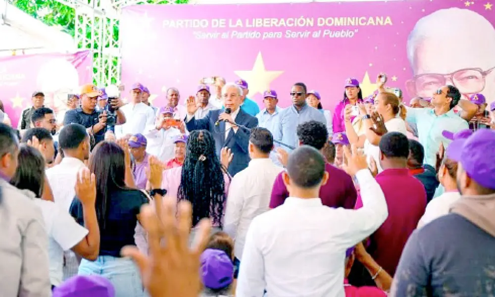 Danilo Medina cuestiona la reforma fiscal y dice que encarecería más la vida