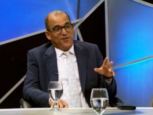 Rodríguez Huertas pone en duda la solidez de los controles públicos y cuestiona una nómina estatal abultada