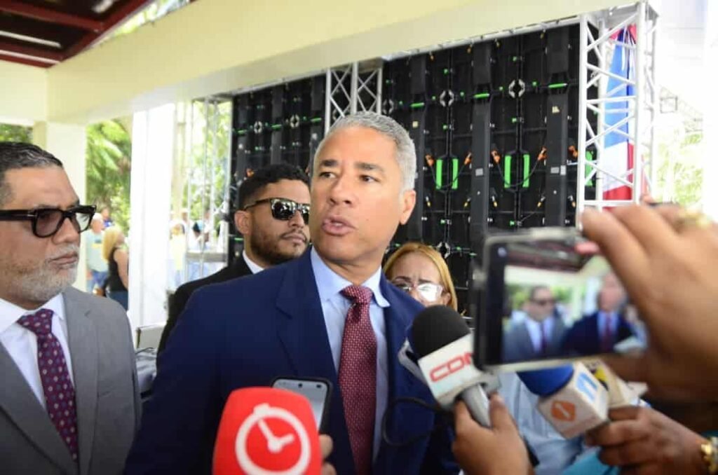 Coraasan prevé invertir RD$15 mil millones en agua y saneamiento en Santiago
