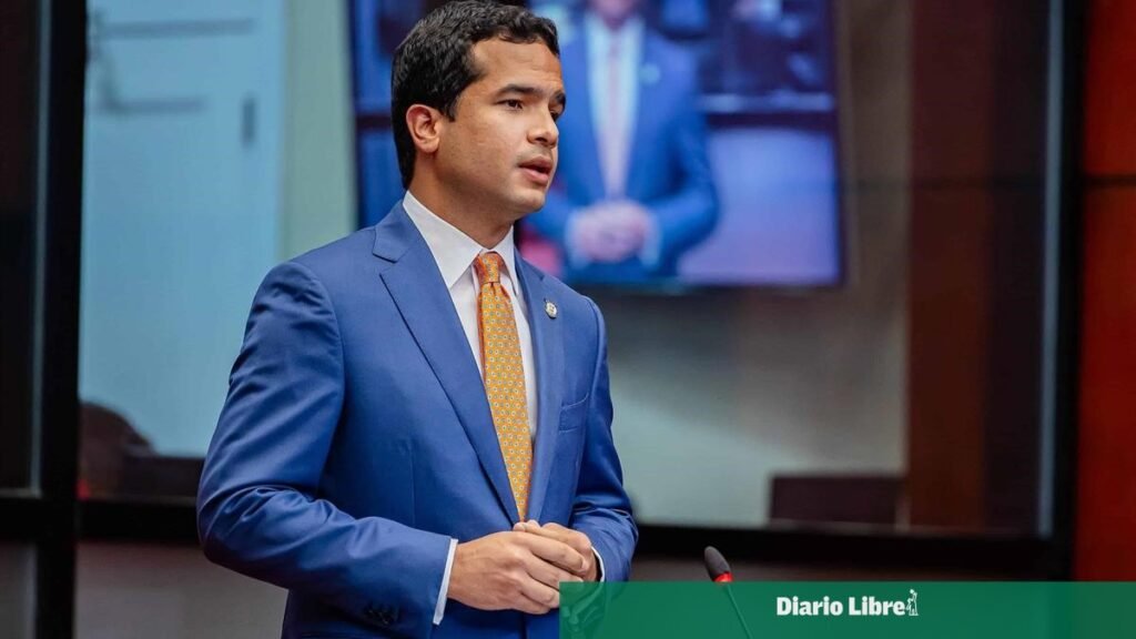 Fernández apoya quitar anticipos a microempresas, pero ve presión en el plan para pymes