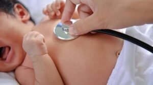 Familia de bebé con cardiopatía pide apoyo para costear una cirugía urgente en Santo Domingo