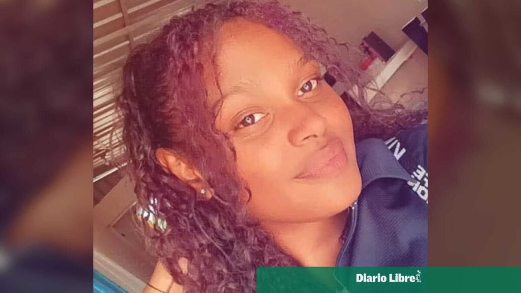 Parientes de joven herida de bala en Santiago piden justicia mientras sigue grave