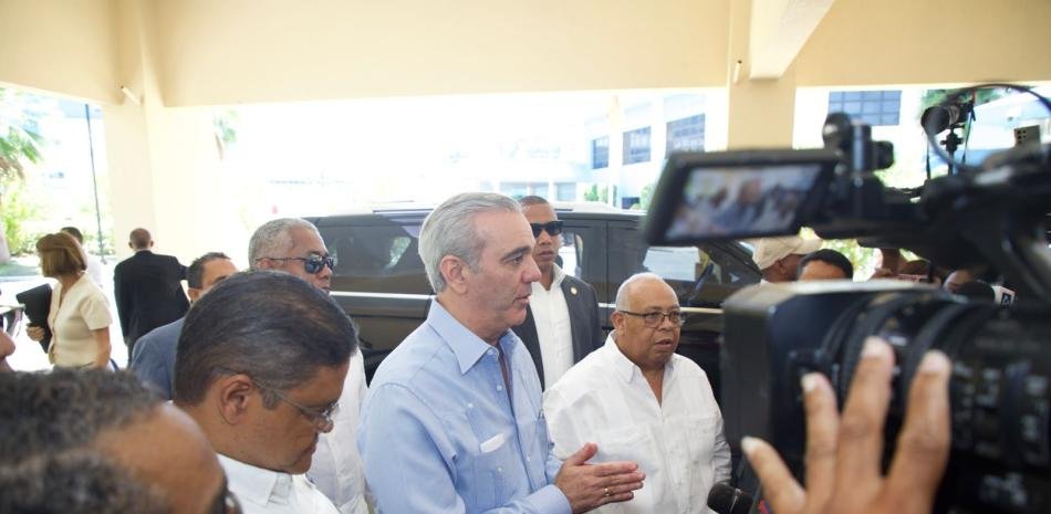 Abinader sostiene la cesantía laboral mientras sigue trabada la reforma al Código de Trabajo