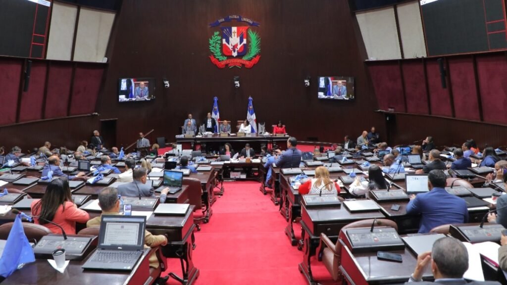 Reforma laboral sigue frenada y vuelve a comisión en la Cámara de Diputados