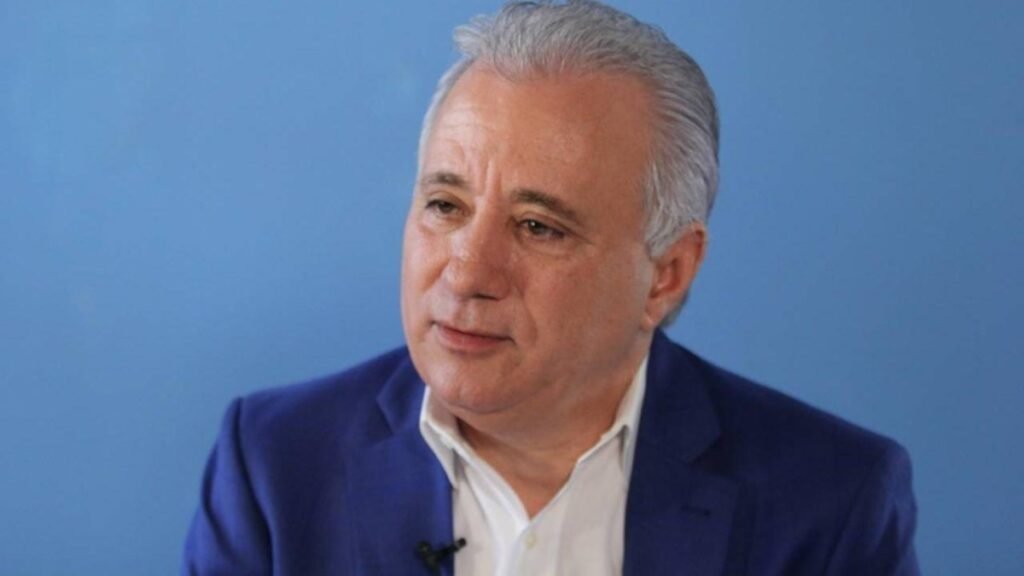 Senador independiente vuelve a poner bajo la lupa reformas inconclusas y costos sociales de la gestión