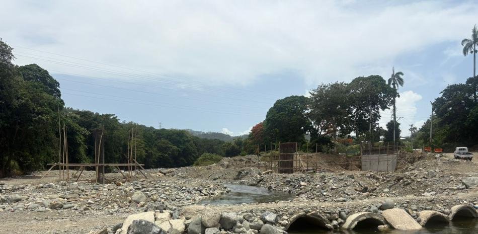 Denuncias sobre el río Camú exponen fallas de control ante extracción ilegal, contaminación y deforestación