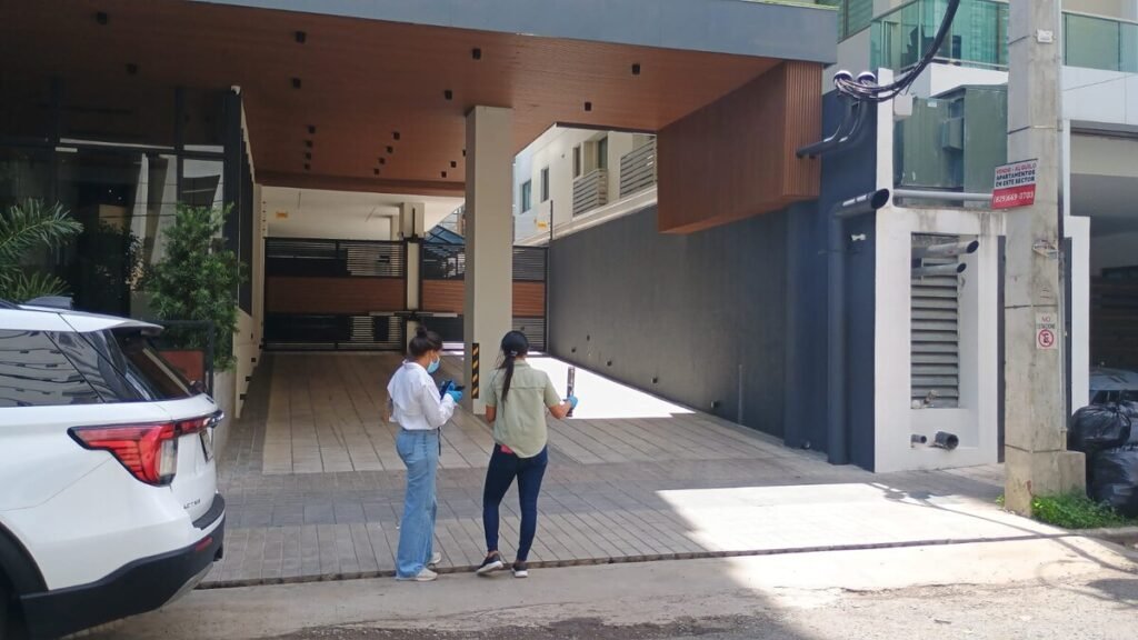 Pruebas en una torre de Piantini no respaldan la hipótesis inicial sobre la muerte de madre e hijo