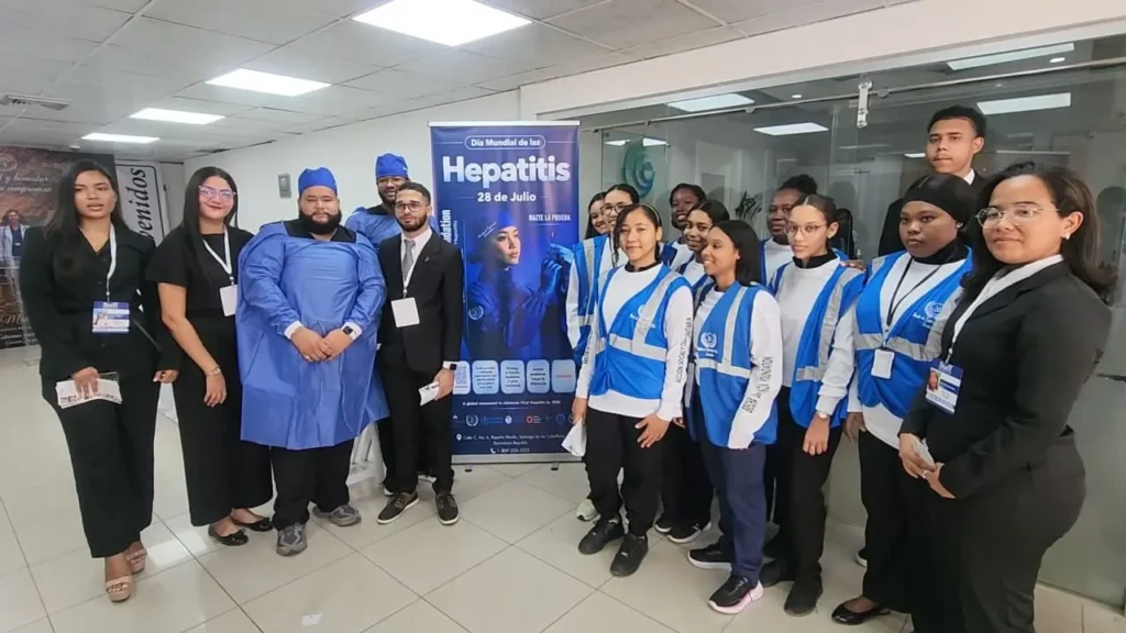 Vacunación gratuita en Santiago refuerza la prevención frente a la hepatitis