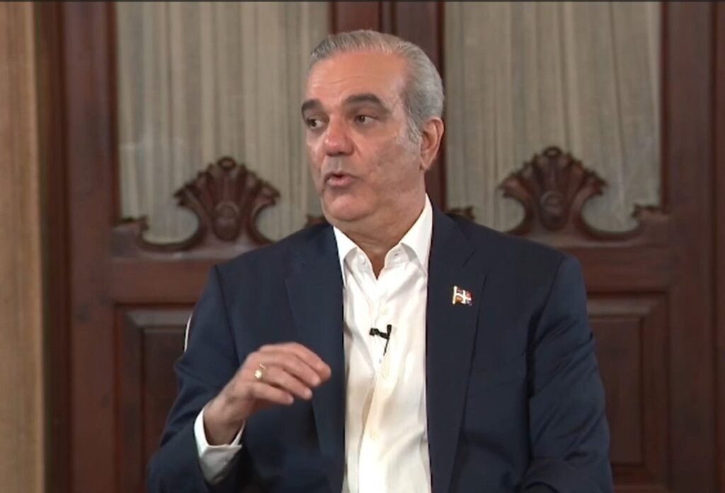 Abinader insiste en un país en avance y promete dejar una República Dominicana “mejor que la que encontró”