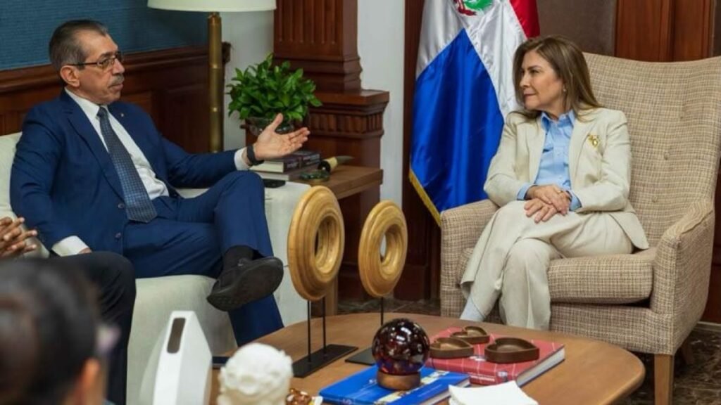 Asjana reconoce el peso del equipo de Carolina Mejía en su triunfo rectoral en la UASD