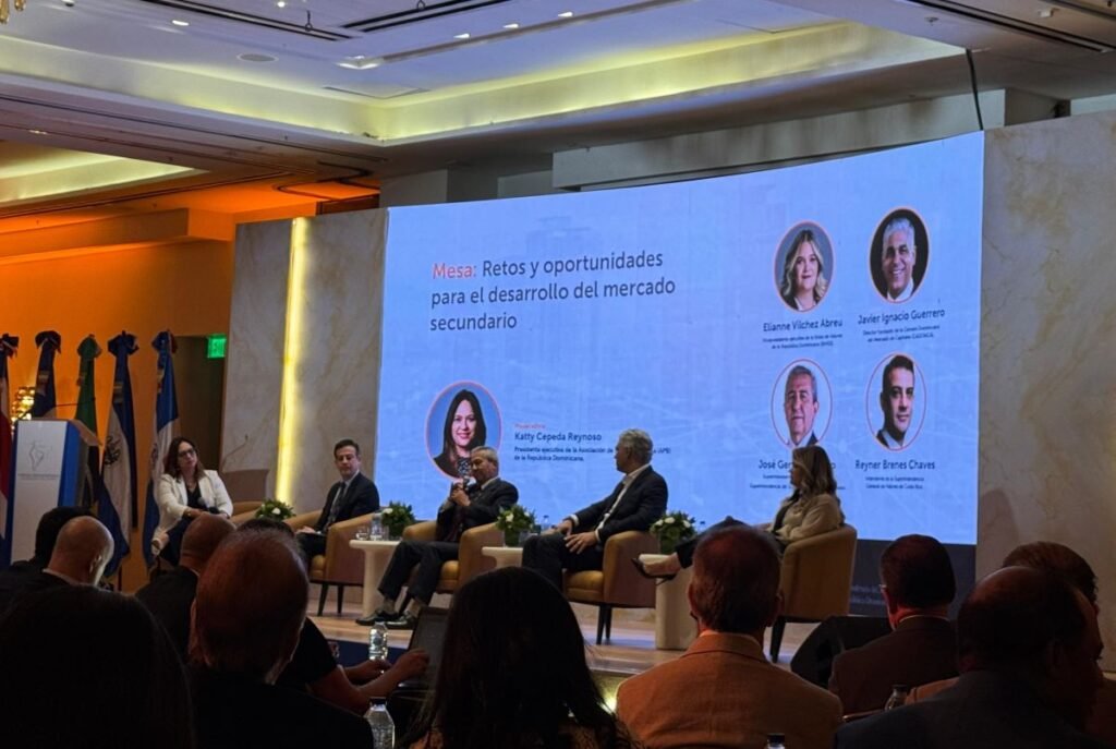 Reguladores alertan por el avance de los ‘finfluencers’ y el vacío de control sobre sus consejos de inversión