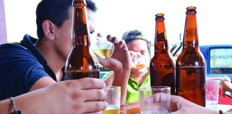 Bares de la Zona Colonial piden al Congreso frenar decisiones unilaterales sobre ley de alcohol