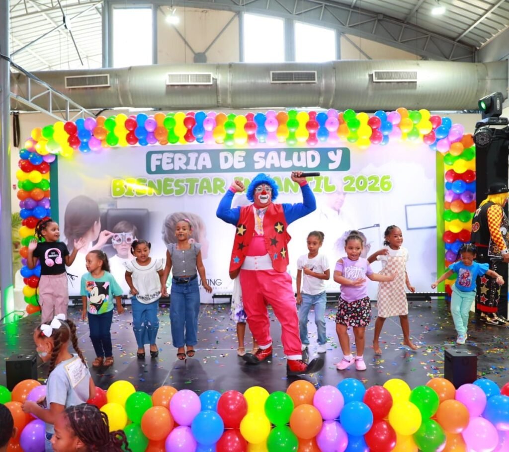 La JCE celebra una feria infantil de salud y bienestar y vuelve a abrir el debate sobre prioridades públicas