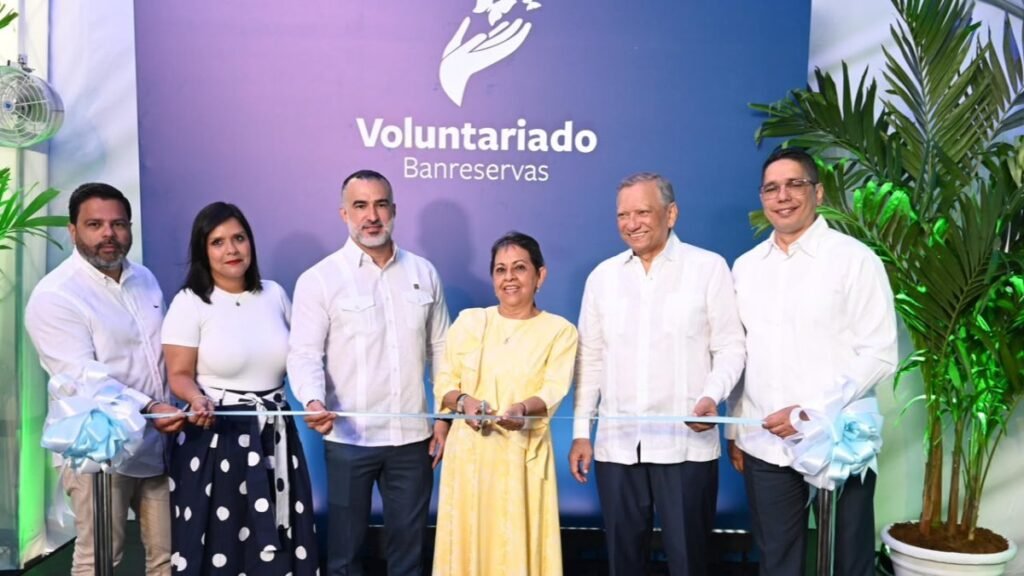 Santiago recibe la primera oficina del Voluntariado Banreservas fuera de Santo Domingo y crece la presión por resultados medibles