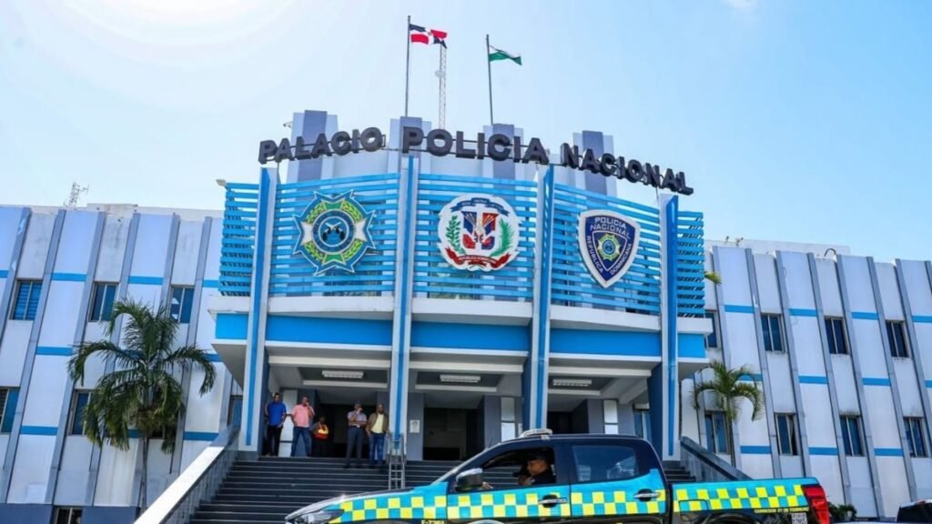 Abinader urge al Congreso a aprobar la reforma policial en medio de la presión por muertes en operativos