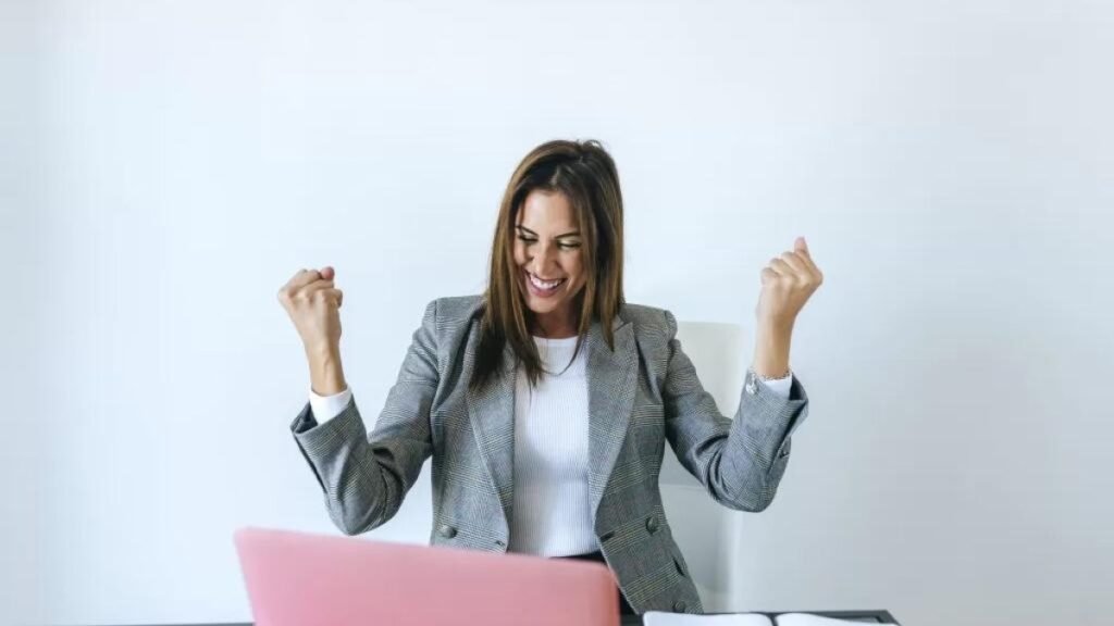 República Dominicana avanza en el ranking de felicidad, pero persiste la exigencia de medir el bienestar real