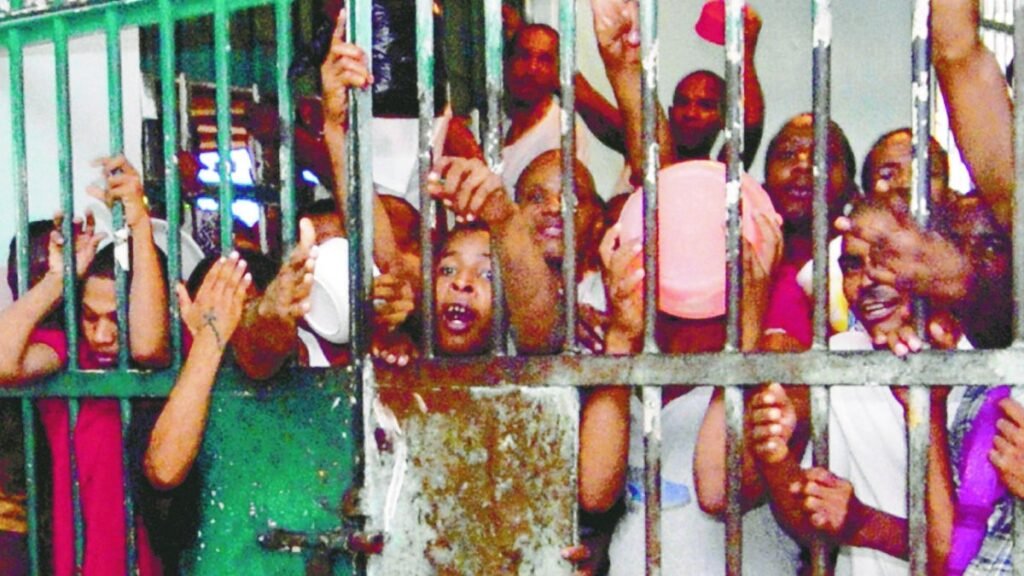 Santo Domingo Este: el hacinamiento de detenidos vuelve a exhibir grietas en la justicia